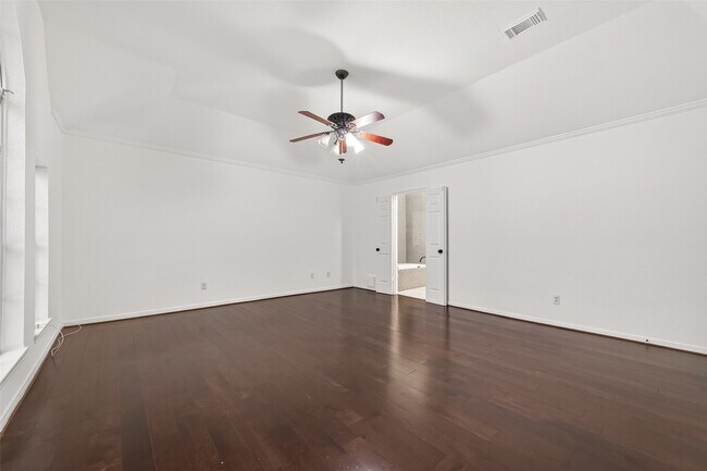 Building Photo - 2627 Double Lake Dr