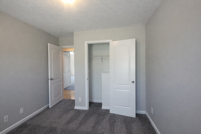 Building Photo - Stunning Split-Level Home with Space, Style & Scenic Views