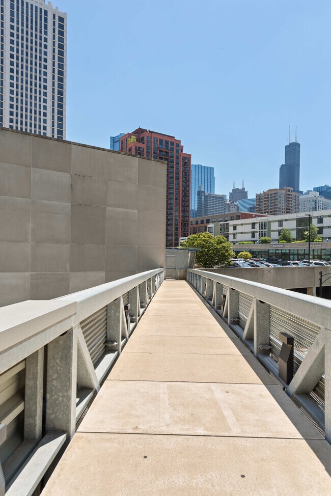 Building Photo - 365 N Halsted St