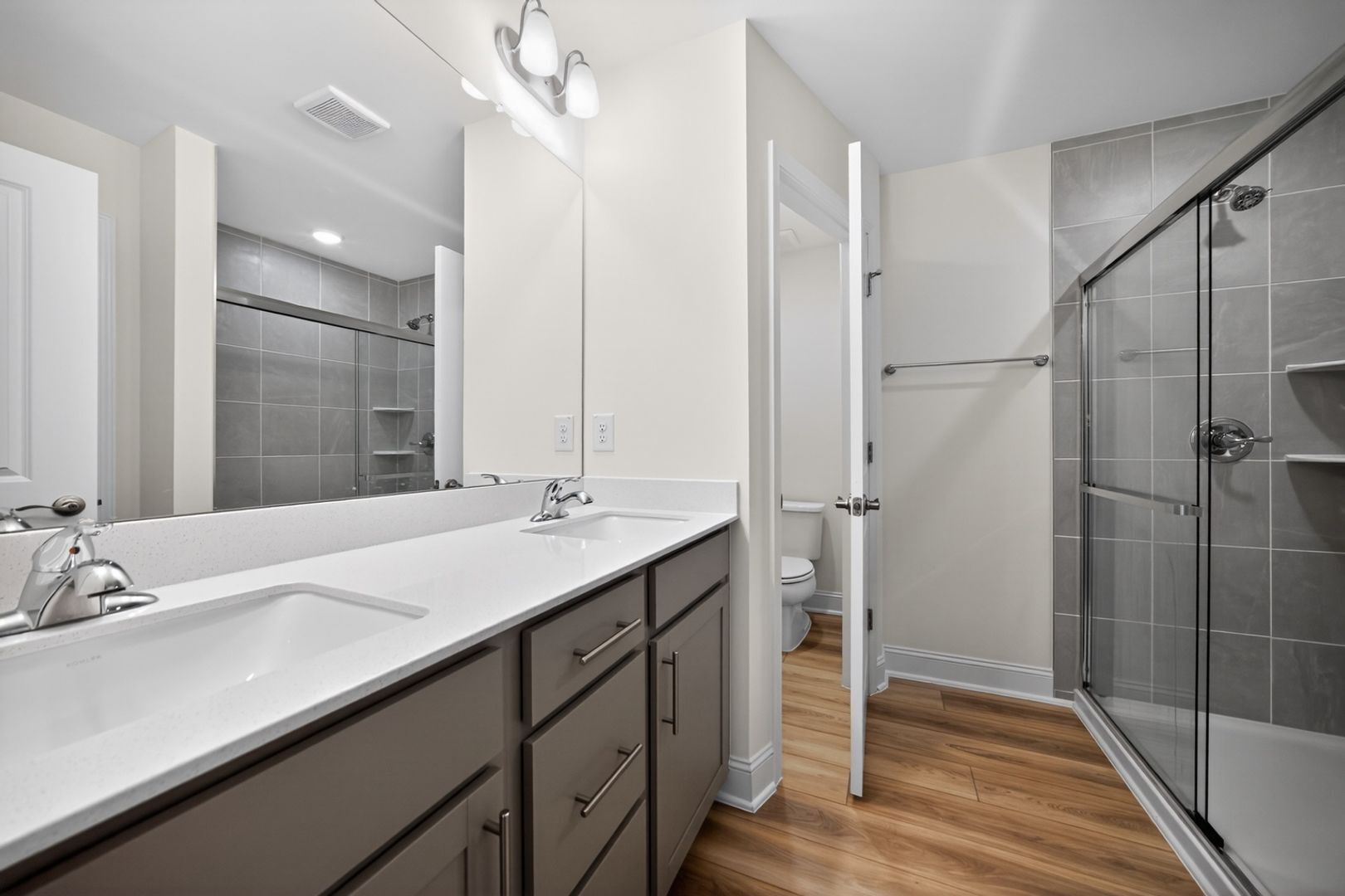 Building Photo - 16 Honeydew Wy