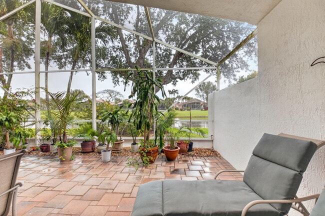 Building Photo - 5256 Glenville Dr