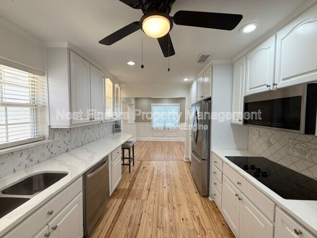 Building Photo - 1455 Riverbirch Ln