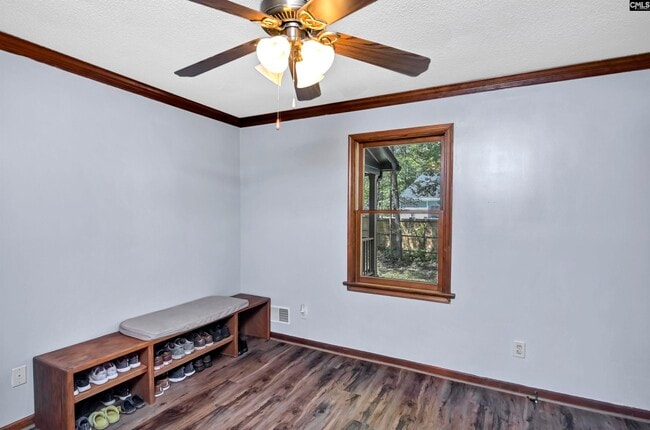 Building Photo - 457 Amicks Ferry Rd