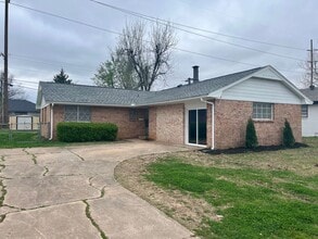 Building Photo - Fully Remodeled Home in Edmond
