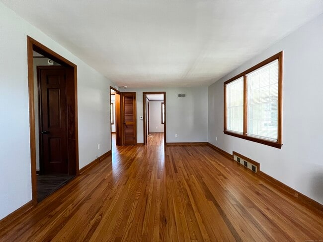Building Photo - 609 Hunting Hill Ave