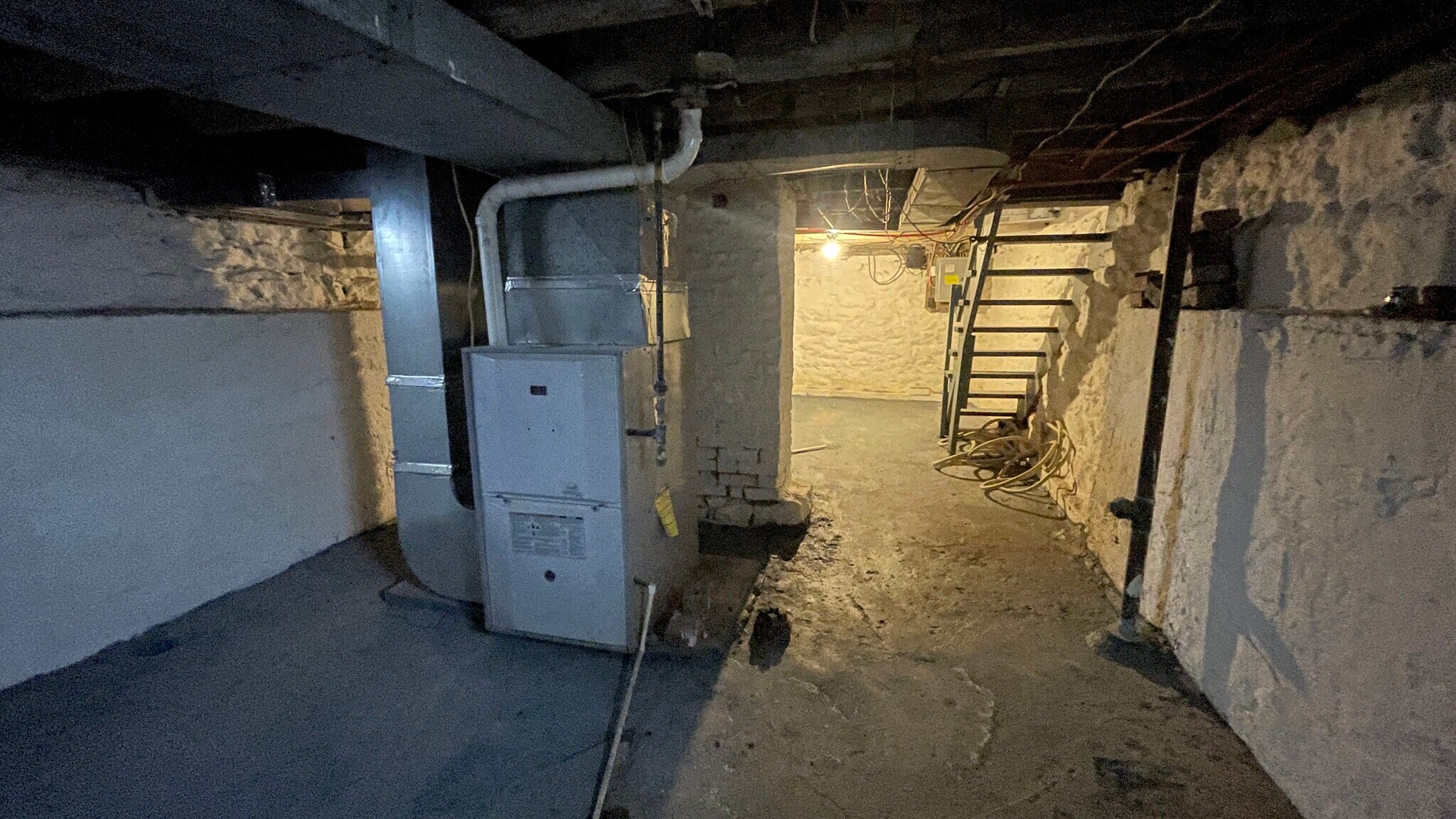 Building Photo - 505 Monongahela Ave