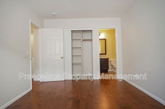 Building Photo - 2541 Garnet Peak Rd