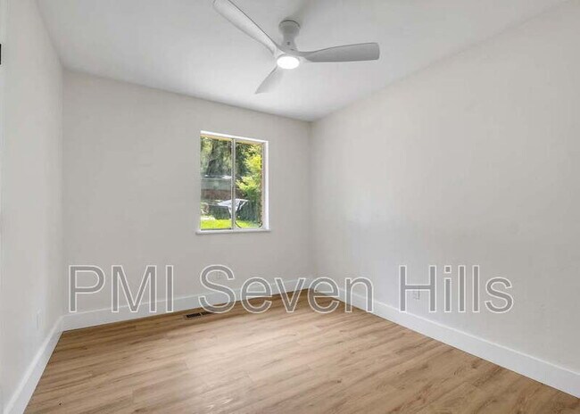 Building Photo - 4116 Tara Dr