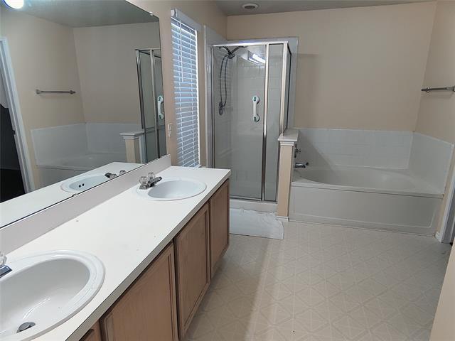Building Photo - 1405 Anglican Dr