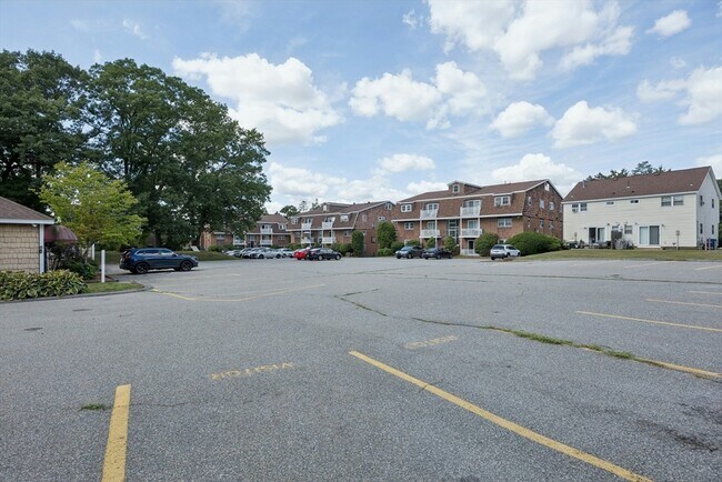 Building Photo - 244 Mt Vernon St