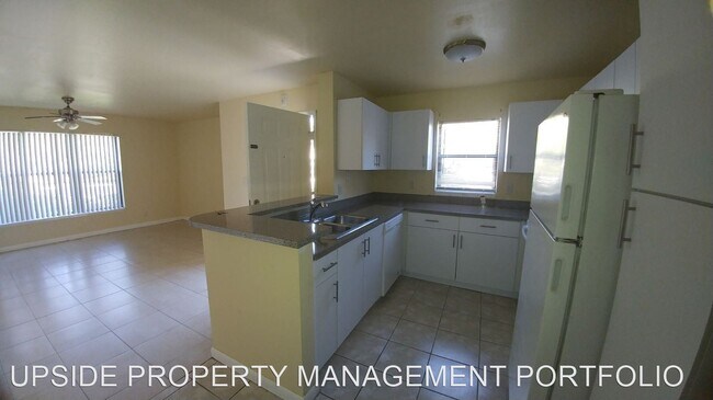 Building Photo - 1 br, 1 bath House - 4090 N Pine Island Ro...