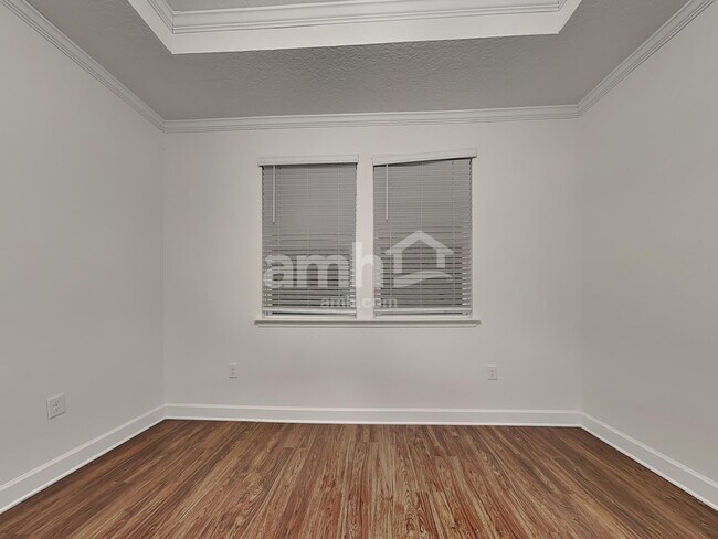 Building Photo - 5786 Hampton Creek Rd