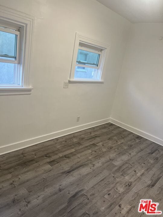 Building Photo - 2315 1/2 Lucerne Ave