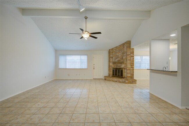 Building Photo - 1911 Ripple Creek Dr