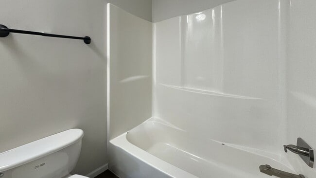 Building Photo - 11472 US-62
