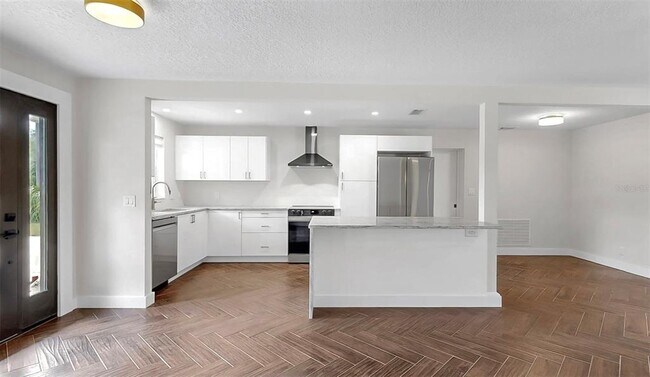 Building Photo - 5435 Drinkard Dr