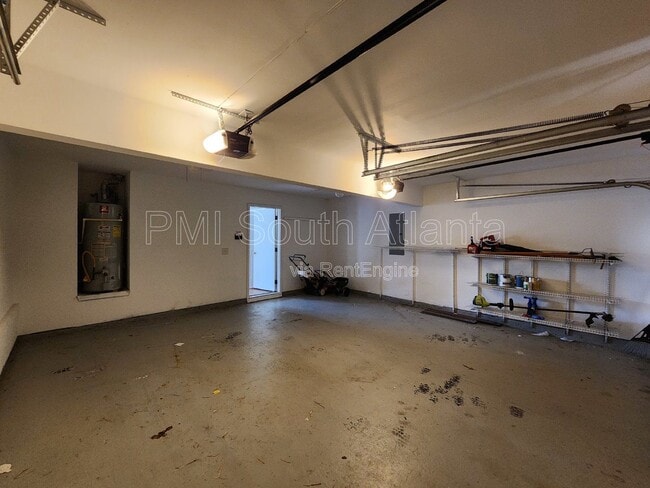 Building Photo - 2551 Wrangler Dr