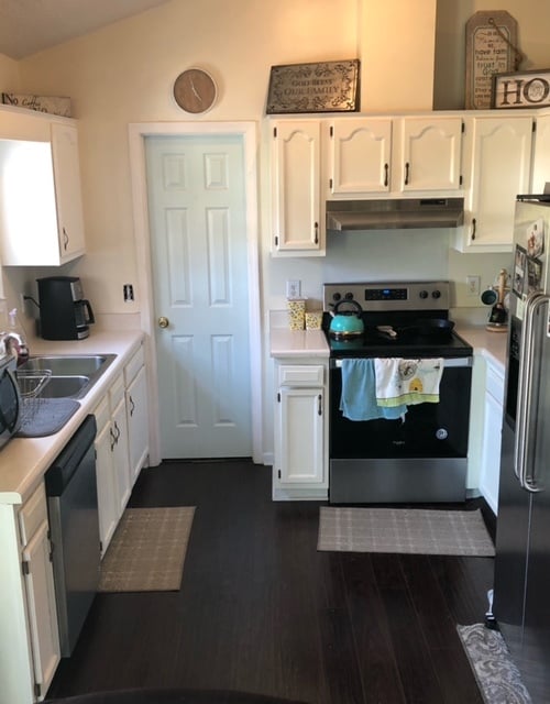 Kitchen - 3104 Harvest Rd