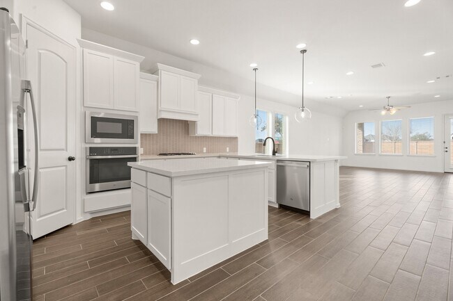 Building Photo - 4918 Morrison Dr