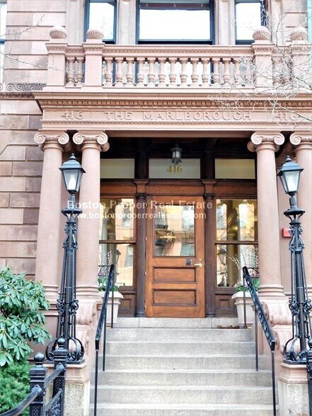 Building Photo - 416 Marlborough St