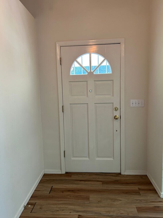 Building Photo - Charming Single-Level Home in Eagle with 3 Bedrooms and 2 Bathrooms! | $600 OFF FIRST MONTH'S RENT!!