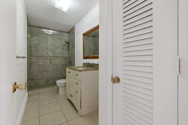 Building Photo - 2970 NE 16th Ave