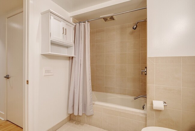 Building Photo - 200 Brannan St