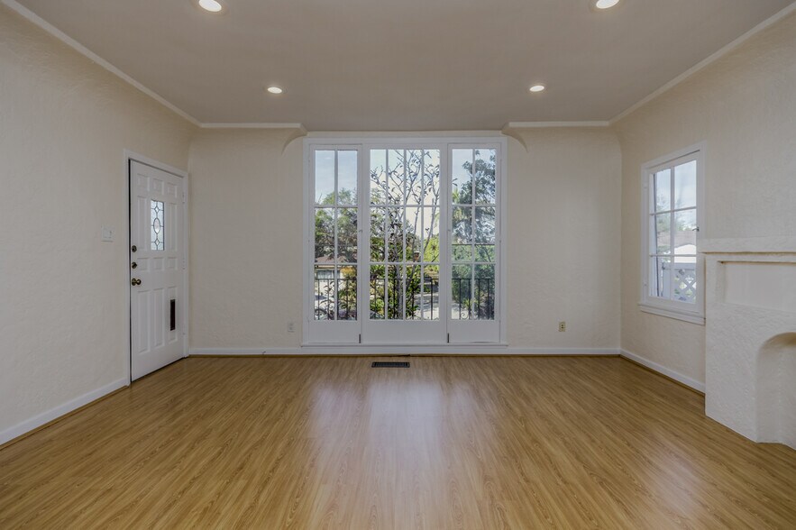 Building Photo - 1244 S Highland Ave