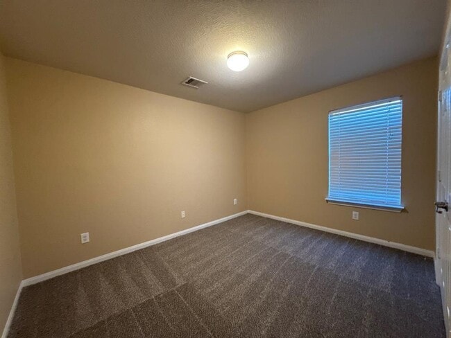 Building Photo - 1702 Bonnyton Ln