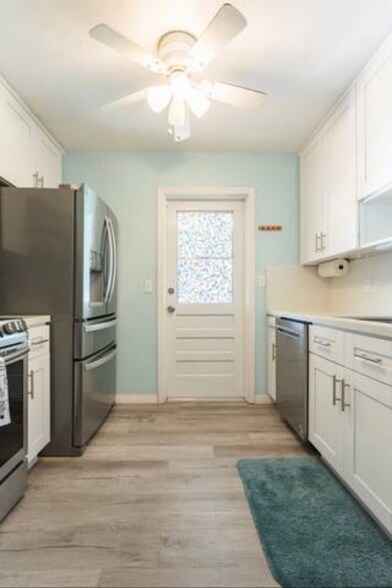 Building Photo - 506 Bon Aire Ave