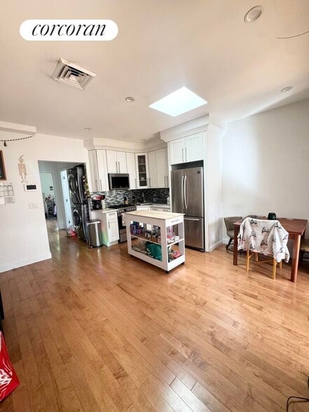 Building Photo - 703 MacDonough St