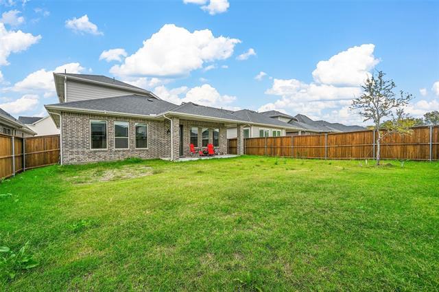 Building Photo - 2210 Balboa Dr