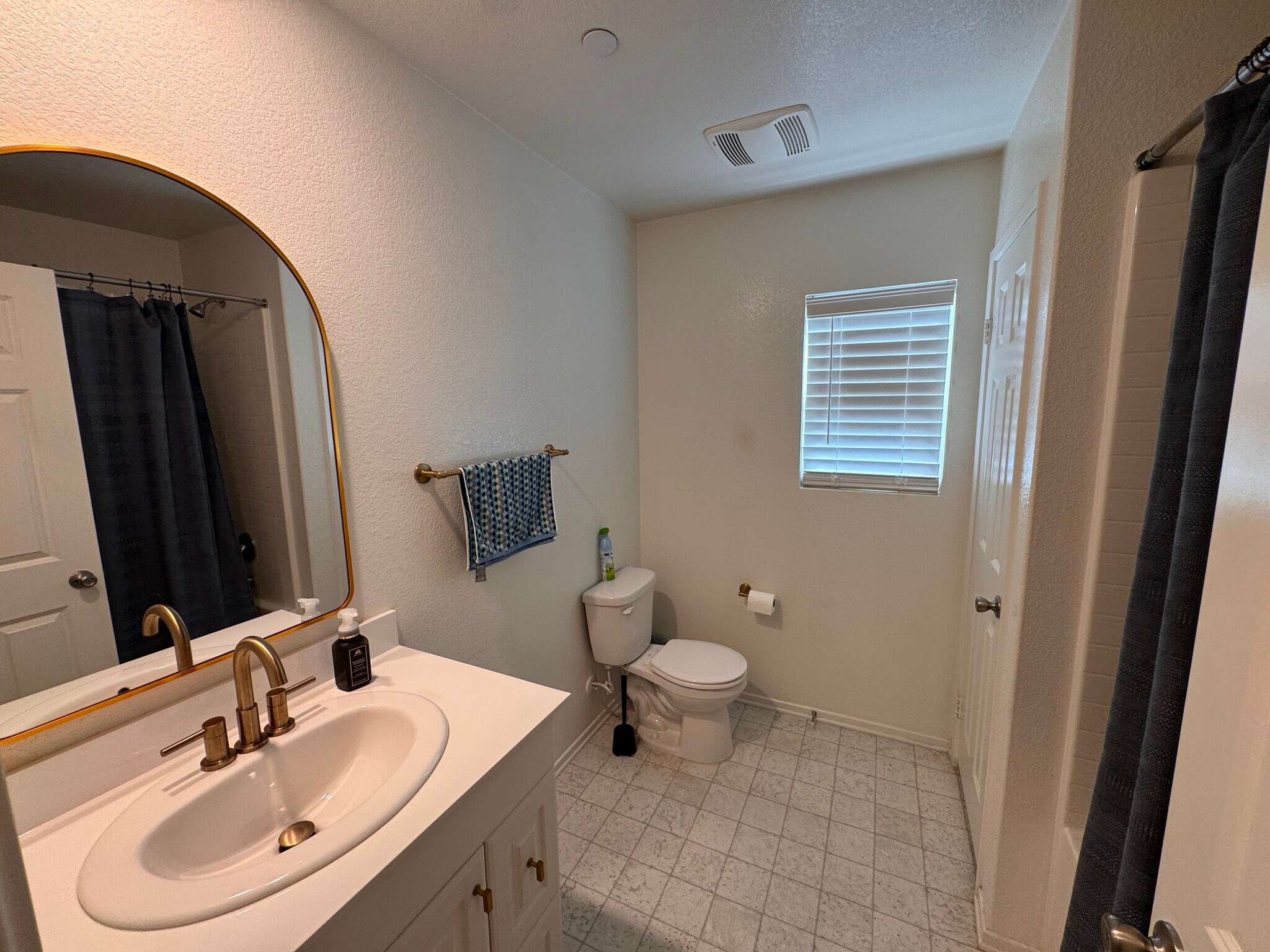 Hall Bathroom - 15659 Whispering Creek Way