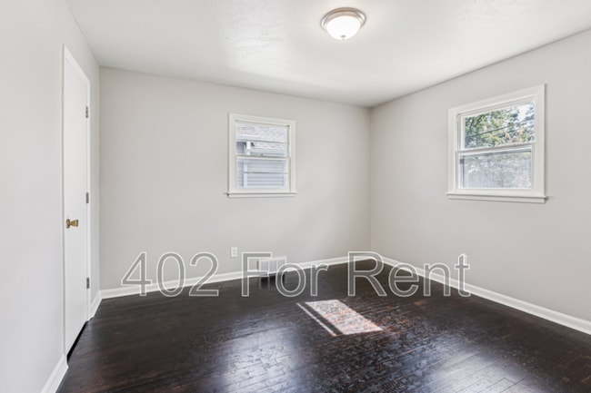 Building Photo - 3821 Saratoga St