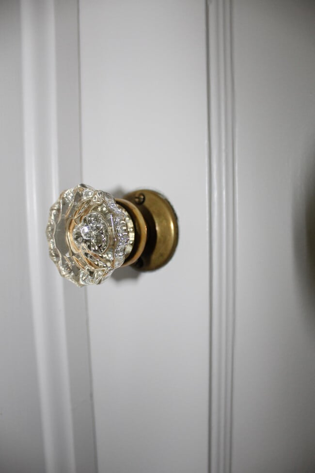 Building Photo - 1663 Blaine Ave