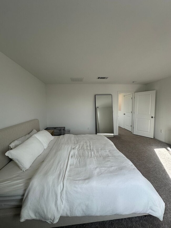 Building Photo - Beautiful Las Vegas Home!