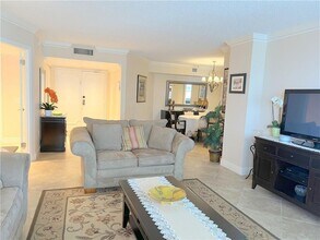 Building Photo - 3400 Galt Ocean Dr