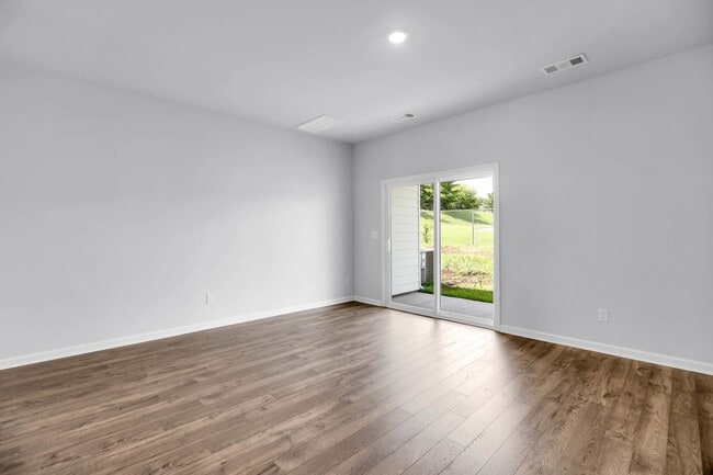 Building Photo - 719 Ashbrook Dr