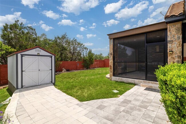 Building Photo - 15203 Lariat Trail
