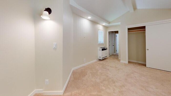 Building Photo - 4110 El Bosque Dr
