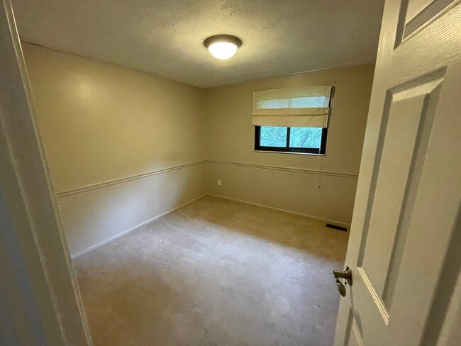 Building Photo - 103 Rampart Blvd