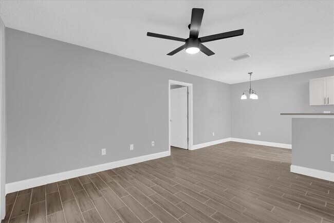 Building Photo - 2533 Grassy Point Dr