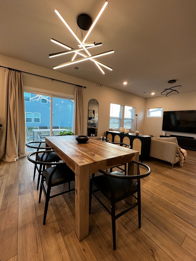 Building Photo - 3630 Mathewson Way