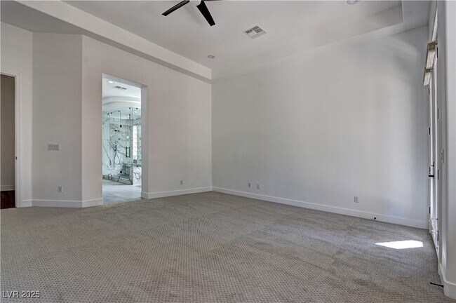 Building Photo - 10013 Alegria Dr