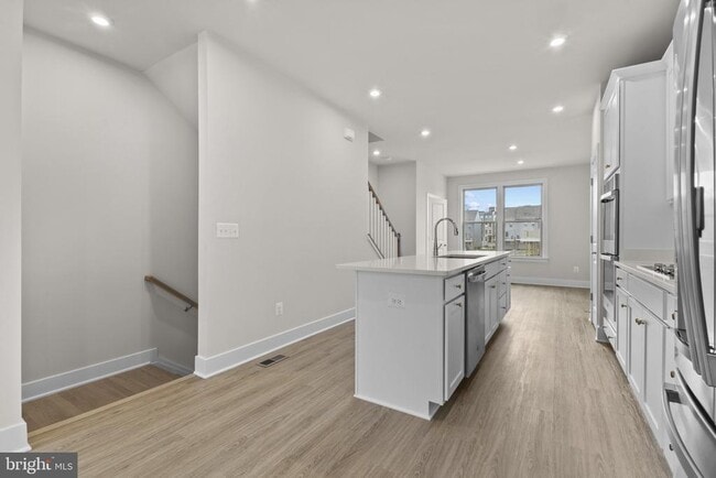 Building Photo - 8875 Curie St