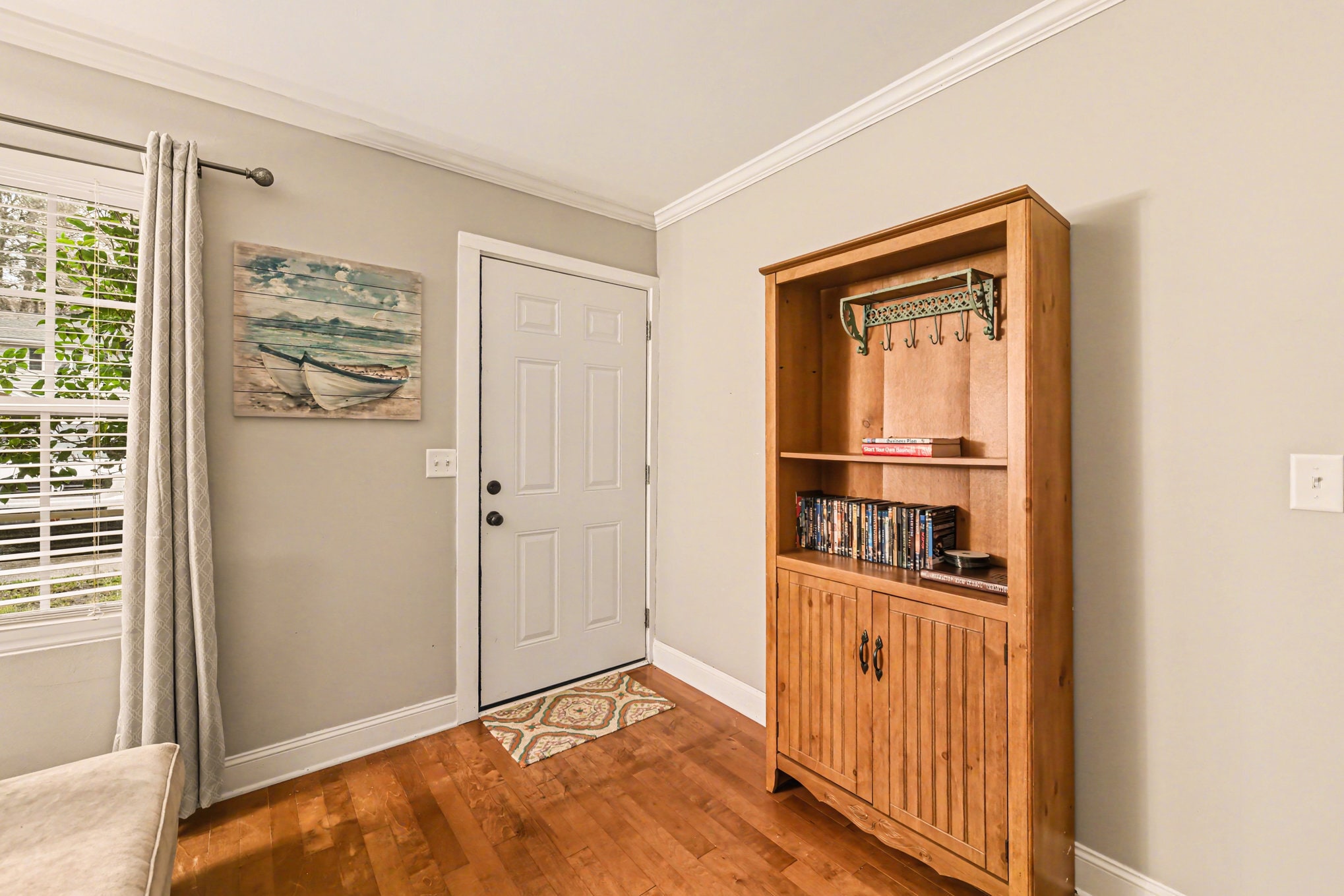 Building Photo - 507 Stinson Dr