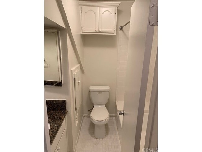 Building Photo - MR0021 (RUBS)