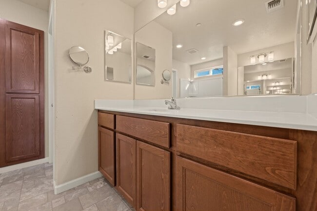 Building Photo - 461 Ashwick Loop