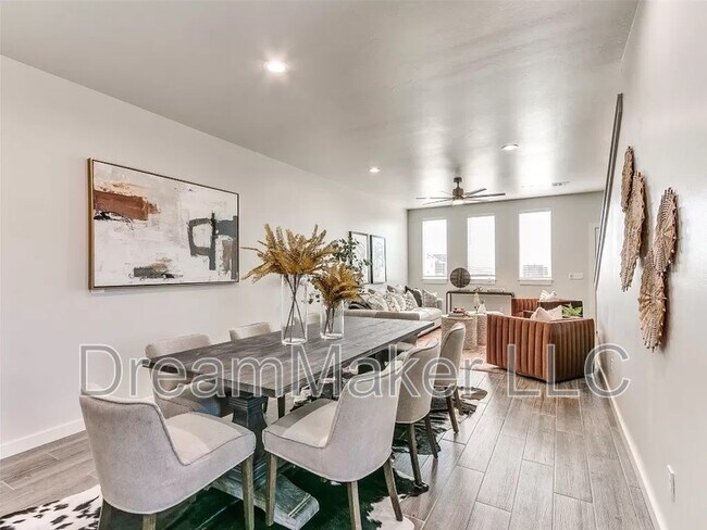 Building Photo - 2807 Clifton Ter