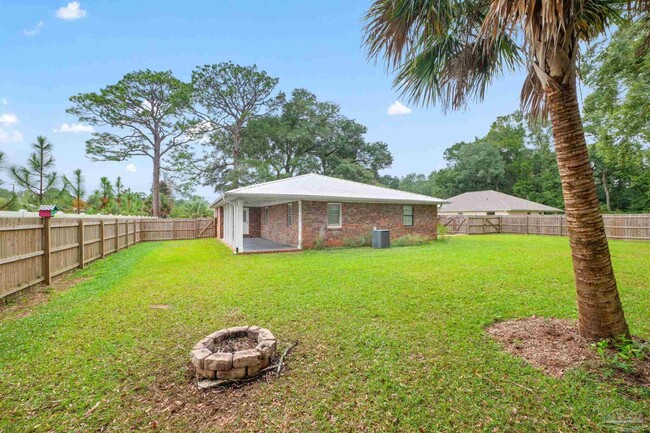 Building Photo - 4624 Santa Rosa Dr
